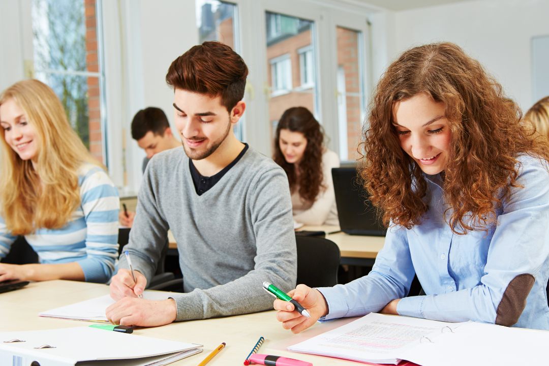 ¿Te pagan por hacer cursos del INEM?