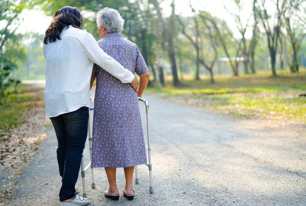 Reducción de jornada por cuidado de mayores